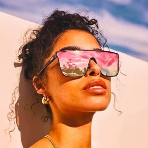 Quay Eyewear Australia Quay oversized sunglasses in faded pink
